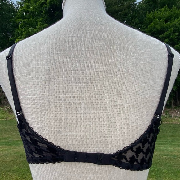 Victoria’s Secret Angels Ipex Underwire Bra, Black, 34B - Picture 5 of 15